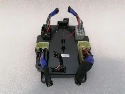 Tesla Model X 75D Falcon Door Control Module 1062056-10-B Door Module Gullwing