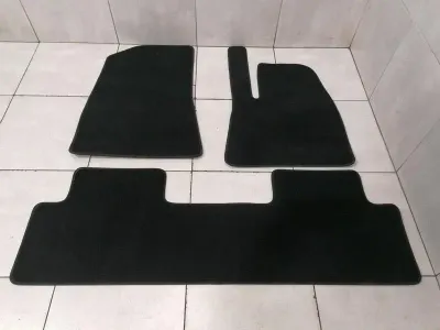 TESLA MODEL 3 LONG RANGE FLOOR MATS SET RIGHT HAND DRIVE RHD