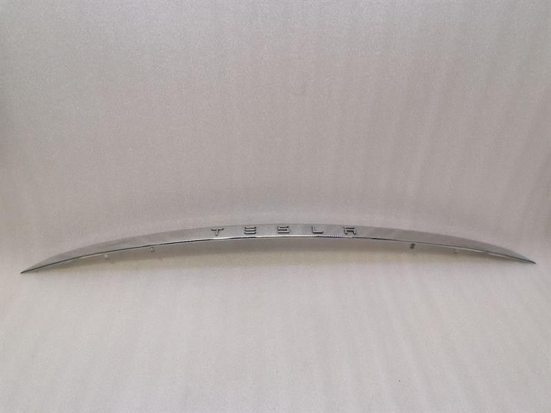Tesla Model X 75D Boat Moulding 1035369-00-D Trunk Lid Chrome Moulding Trim