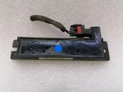 Tesla Model X 75D Aerial / Antenna 1043129-00-B Antenna Keyles Go