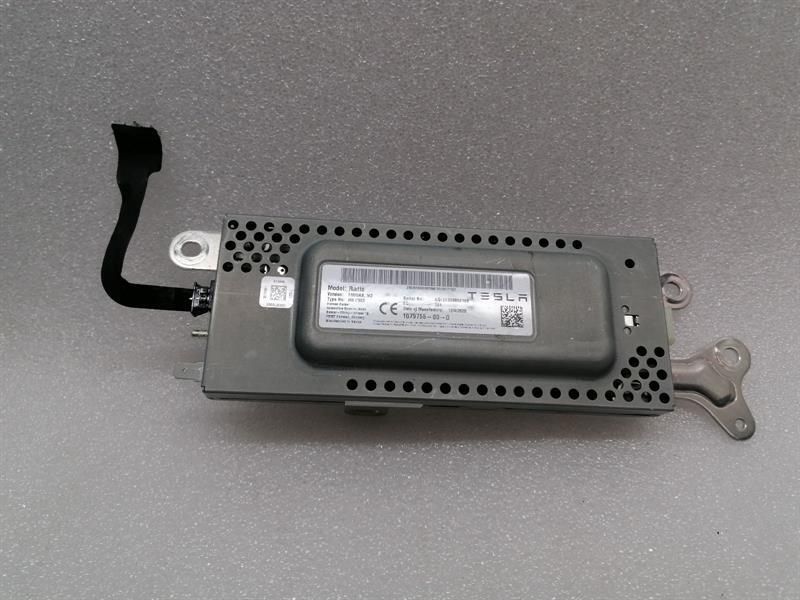 Tesla Model 3 Long Range Tuner FM module 1079755-00-D ECU