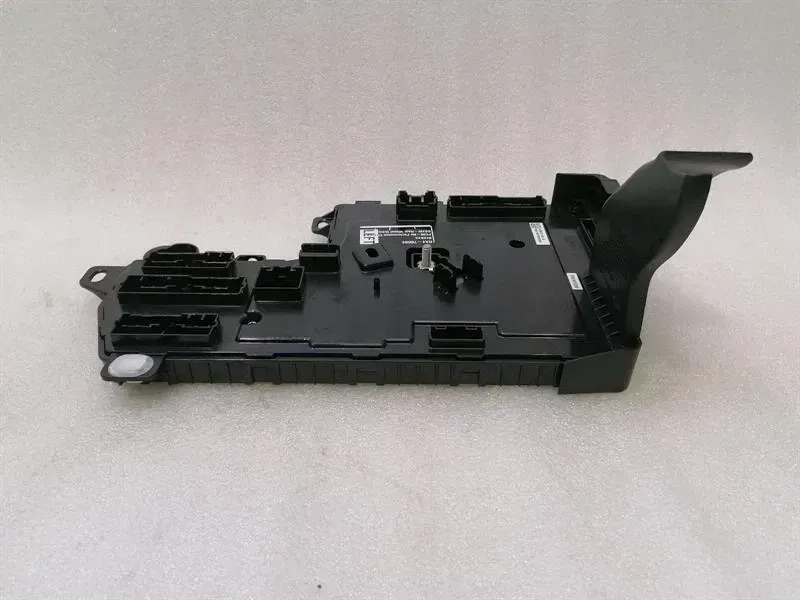 Tesla Model 3 Left Comfort Module 1078673-90-K Left Comfort Controller