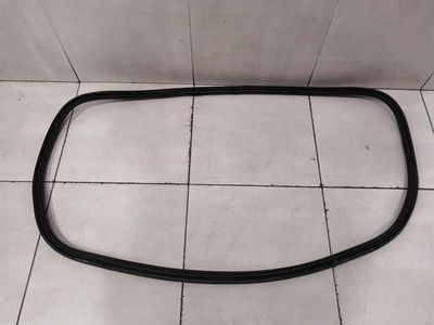 Tesla Model 3 Boat Lid Seal 1091069-00-E Tailgate Seals