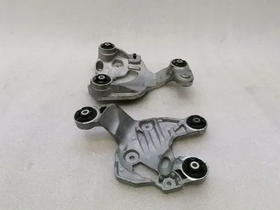 Tesla Model 3 engine mount set 1122968-00-B engine mount set