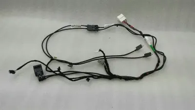 Tesla Model S 75 USB Multimedia 10064815-01-B Wiring Harness Media Hub