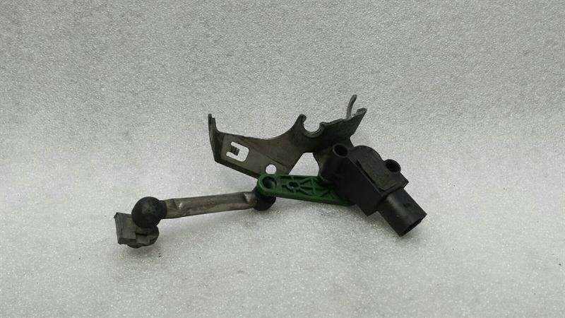 Porsche 911 991 GTS Xenon Level Sensor 99163138100 Level Sensor.