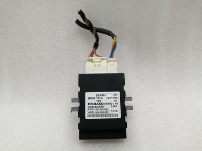 BMW M4 F82 electronic module 7411595 control unit fuel pump control module