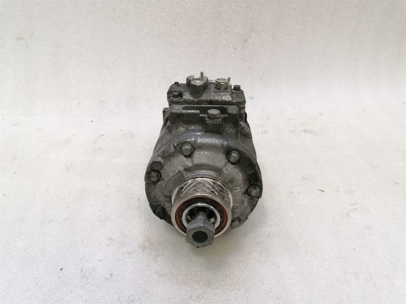 BMW M4 F82 A/C Compressor 6805073 Air Conditioning Compressor