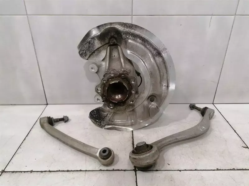 BMW 3 Series F80 M3 F30 Right Front Hub 31212284002 Wheel Bearing Housing Front Right