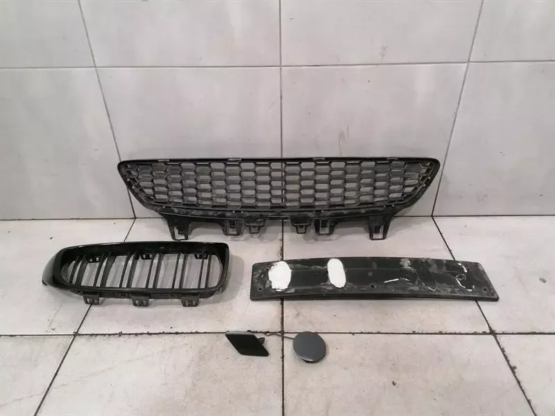 BMW 3 Series F80 M3 F30 Bumper Moulding PARTS GRILL 8054294 Bumper Strip