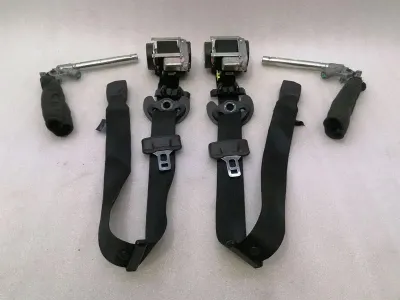 Maserati Ghibli M157 Front Seatbelt Set 628411100 Seat Belt Front Set