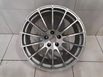 Maserati Ghibli M157 GTS Alloy Wheel 670025755 GTS 8.5 X20 ET 44 Alloy Wheel