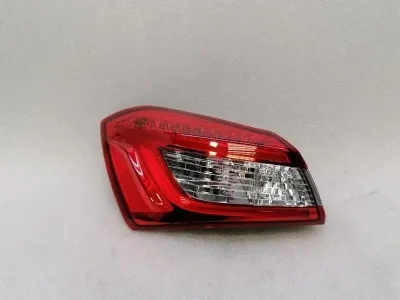 Maserati Ghibli M157 left rear light 6700084820 tail light rear left