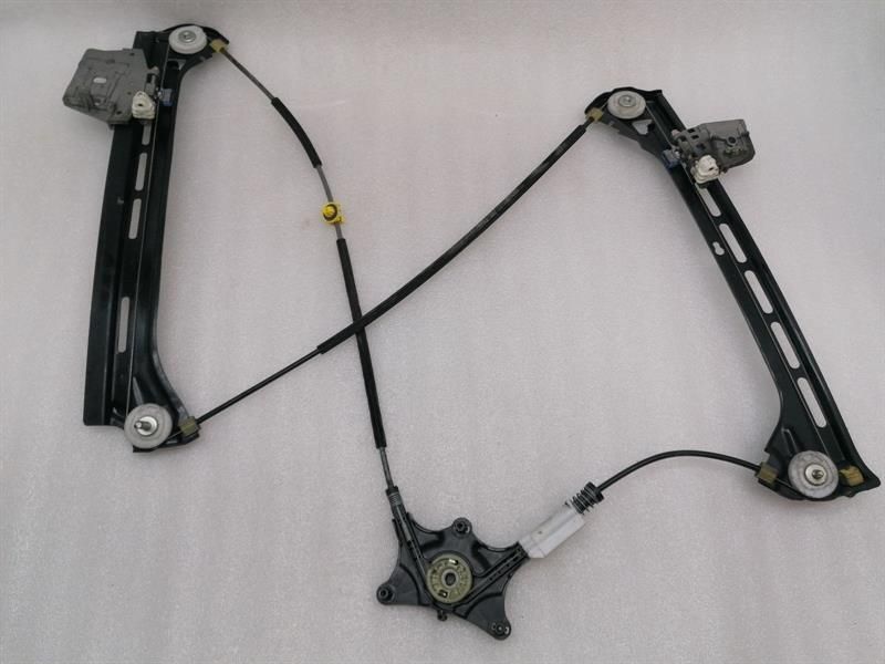 Mercedes E Class W207 Right Front Door Winder A2077200646 Window Regulator Front Re