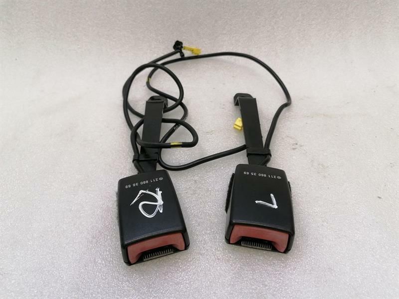 Mercedes CLS W219 front belt buckle set A2118603669 front belt buckle set