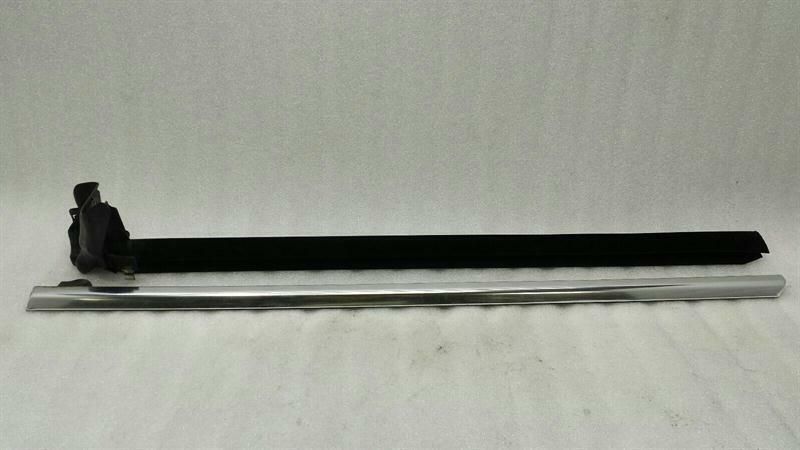 Mercedes W207 Convertible RRH Moulding A2076730483 Hi Re Quarter Window Sealer