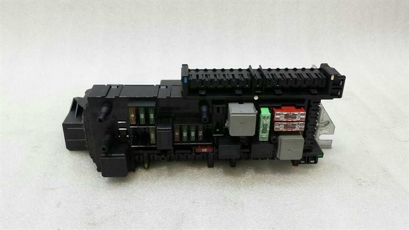 Mercedes E Class W207 Convertible Rear SAM Fuse Box A2129004401 Fuse Box