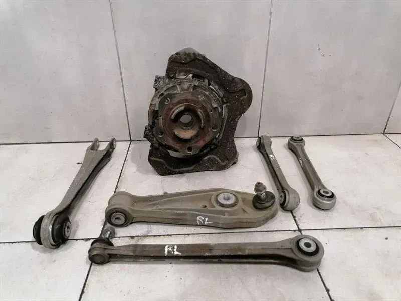 Porsche 911 996 Left Rear Hub Set 99633111106 Wheel Bearing Housing Rear Left Set