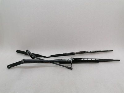 Ferrari 360 F131 Wiper Arm Set Of 2 65849400 Right Hand Handlebar RHD