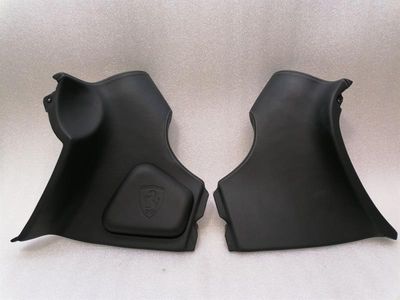 GENUINE OEM FERRARI 612 F137 SCAGLIETTI CONSOLE BLACK LEATHER KNEE PAD SCUDERIA