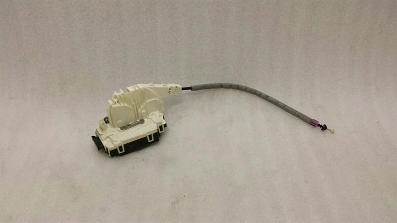 Mercedes GLK X204 rear right door lock A2047302435 door lock rear RE