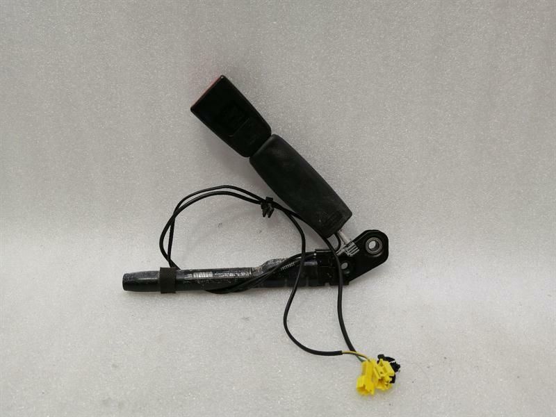 Mercedes S W221 FLH seat belt tensioner A2218601969 seat belt tramp front left