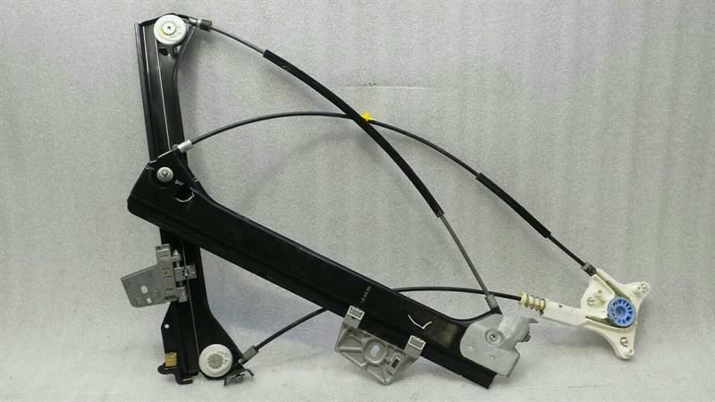 Mercedes CLK W209 Left Door Winder A2097200746 Window Left