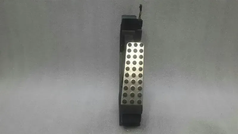 Mercedes SLK R171 Gas Pedal (Electrical) A1703000404 Accelerator Pedal AMG Sport SLK350