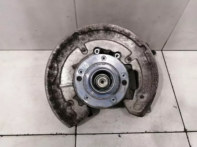 Porsche 911 991 TURBO S Left Rear Hub 991331113 Wheel Bearing Case Rear Left