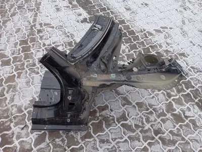 Porsche Cayman 718 GT4 Right Front Chassis Leg 99150191401 Right Front Wheel Arch