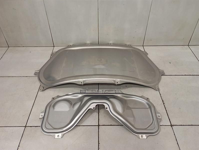 Porsche Boxster Spyder 718 Engine Cover 982827015 Engine Cover