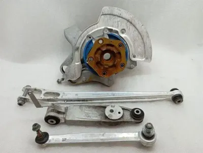 Porsche Cayman 718 GT4 Right Rear Hub 982505436D Wheel Bearing Housing Rear Right