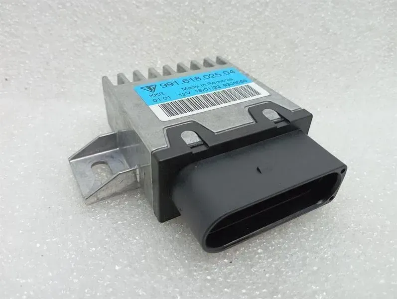 Porsche Cayman 718 GT4 Electronic Module 99161802504 Fuel Pump Control Unit