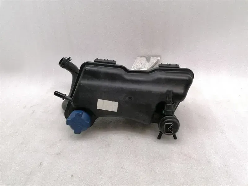 Porsche Cayman 718 GT4 Engine Coolant Reservior 98110604706 Reservoir