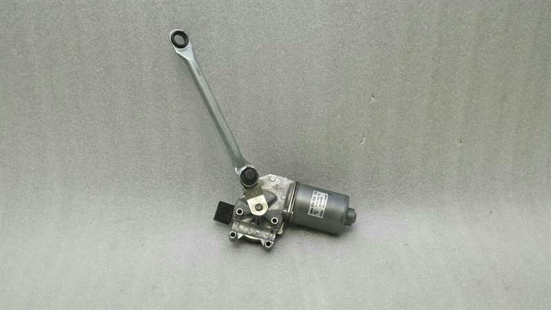 BMW 3 Series E92 Front Wiper Motor 7161711 Wiper Motor Front