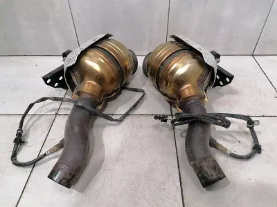 Ferrari 458 F142 Spider Catalytic Converter Set 261686 Catalytic Converter Set
