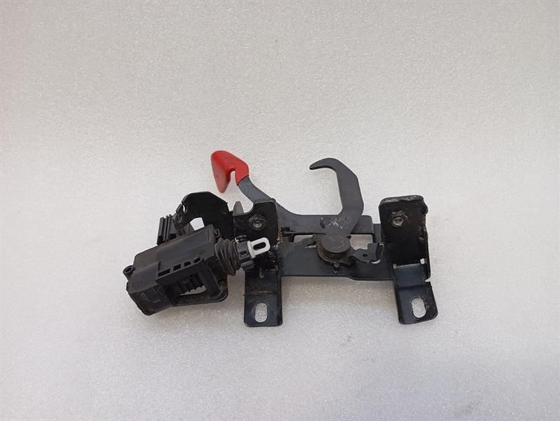 Ferrari 458 F142 Spider Bonnet lock 83679100 hood lock