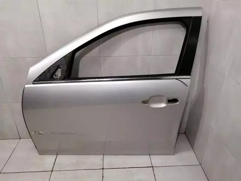 Cadillac STS-V STS LC3 left front door 89022637 door front left