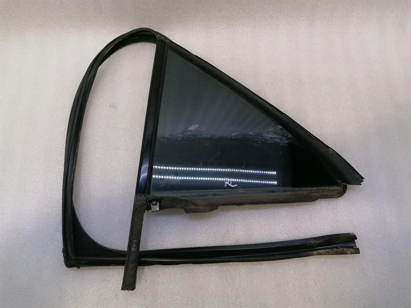 Cadillac STS-V STS LC3 Left Rear Quarter Glass 25779159 Door Glass 1/4 Rear Lin