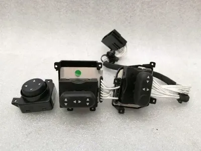 MASERATI QUATTROPORTE M139 LEFT SEAT Switch 980145096 980145095 SEAT Switch