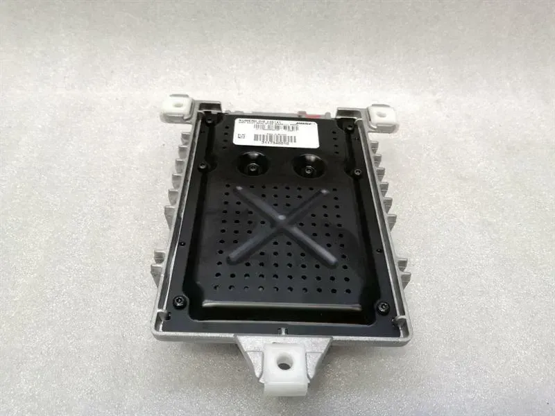 MASERATI QUATTROPORTE M139 Amplifier 235141 Amplifier BOSE AUDIO