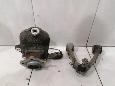 Maserati Granturismo M145 Left Front Hub 980139894 Wheel Bearing Housing Front Left