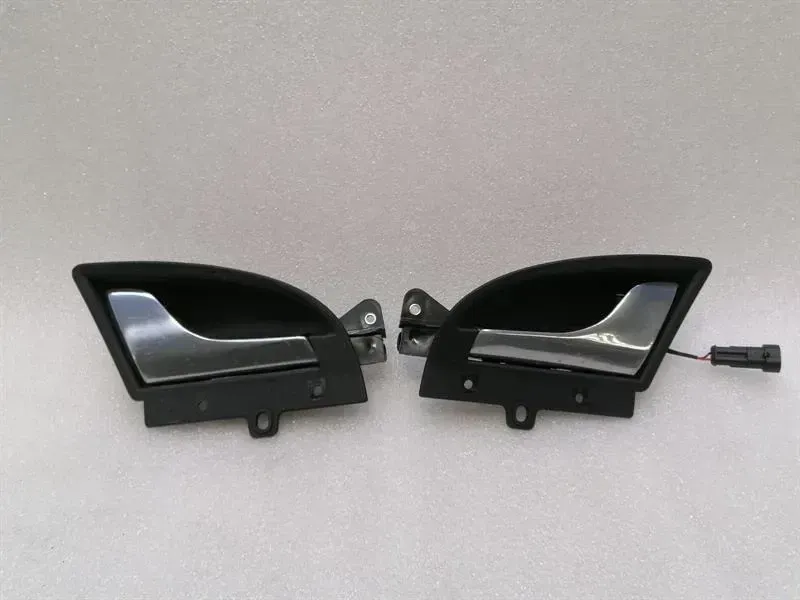 Maserati Granturismo M145 door inner handle 81318300 interior door handle