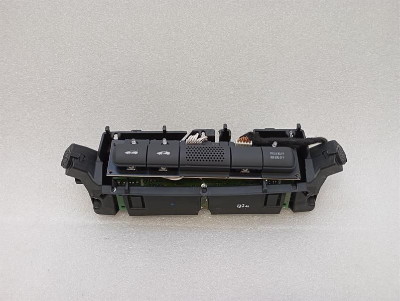 Maserati Granturismo M145 Switch Block 80975000 Switch Block