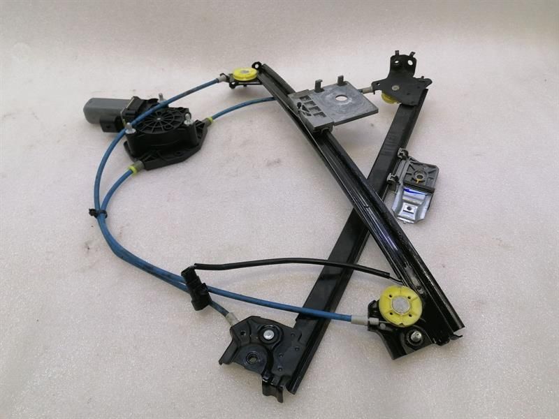 Maserati Granturismo M145 Right Front Door Winder 69912100 Front Window Regulator Re