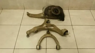 Porsche Cayenne 958 Left Front Hub 7P0407245A Wheel Bearing Housing Front Left