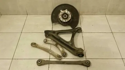 Porsche Cayenne 958 MK2 Left Rear Hub 95833161101 Wheel Bearing Housing Rear Left