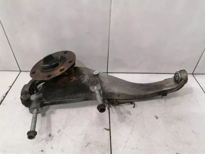 Porsche Cayenne 958 92A Right Front Hub 95834115600 Wheel Bearing Housing Front Right