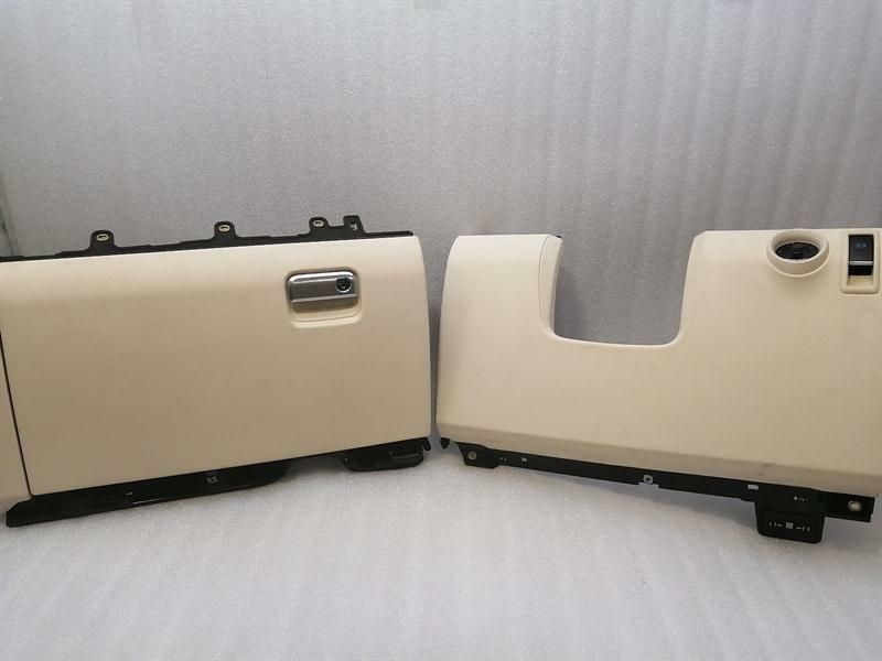 PORSCHE CAYENNE 958 92A Glovebox LEATHER 7P5857921A RHD RIGHT HANDLE CREAM