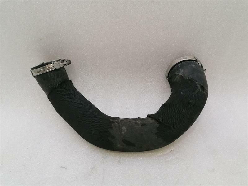 Porsche Macan 95B intercooler pipe 95B145790B pressure pipe charge air pipe